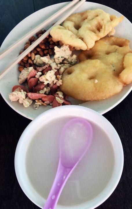 Huaqiao Home 侨之家免费供早餐free Breakfast Served Semporna Bagian luar foto